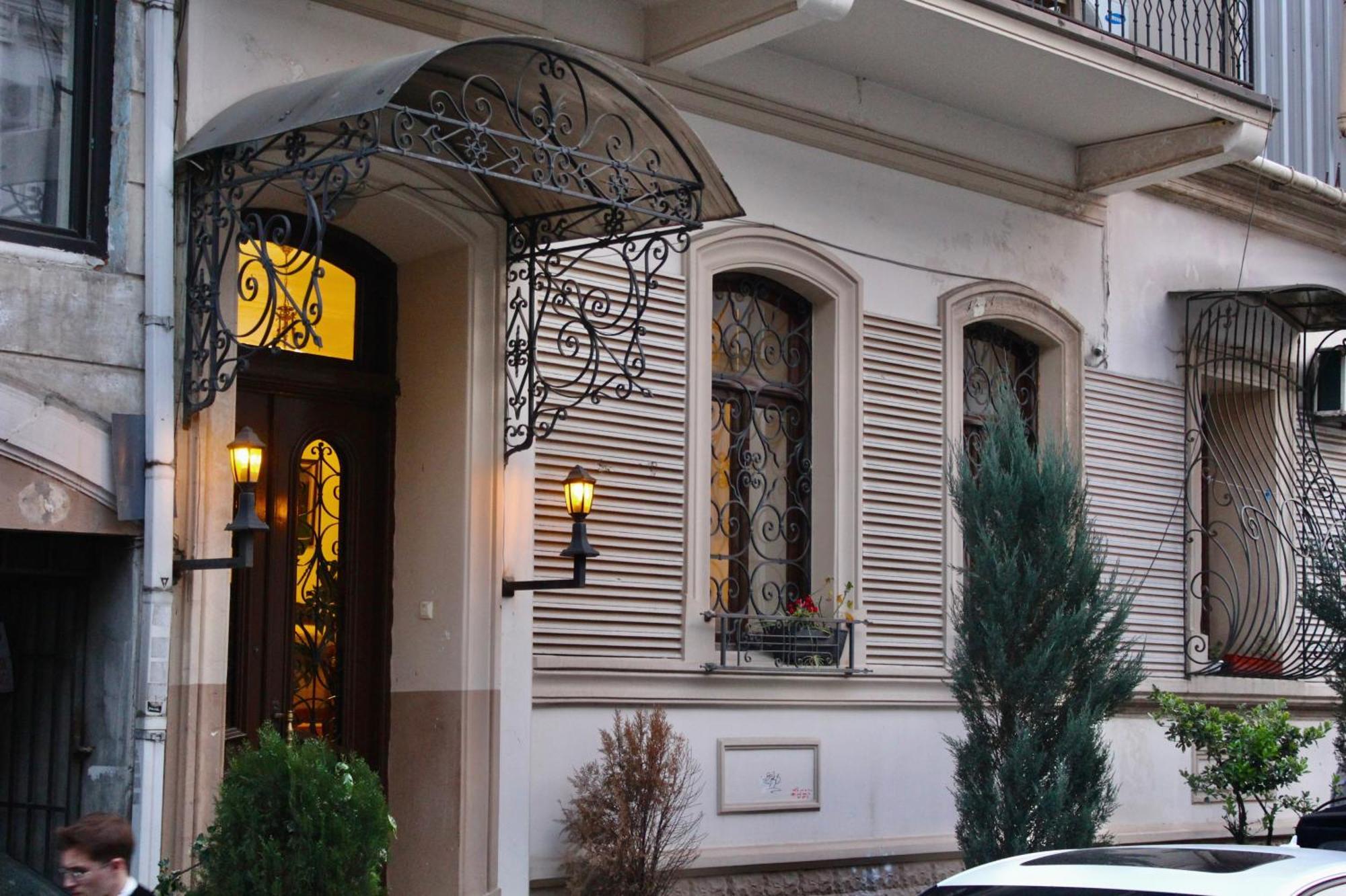 Luxor Gardens Hotel Batumi Exterior foto
