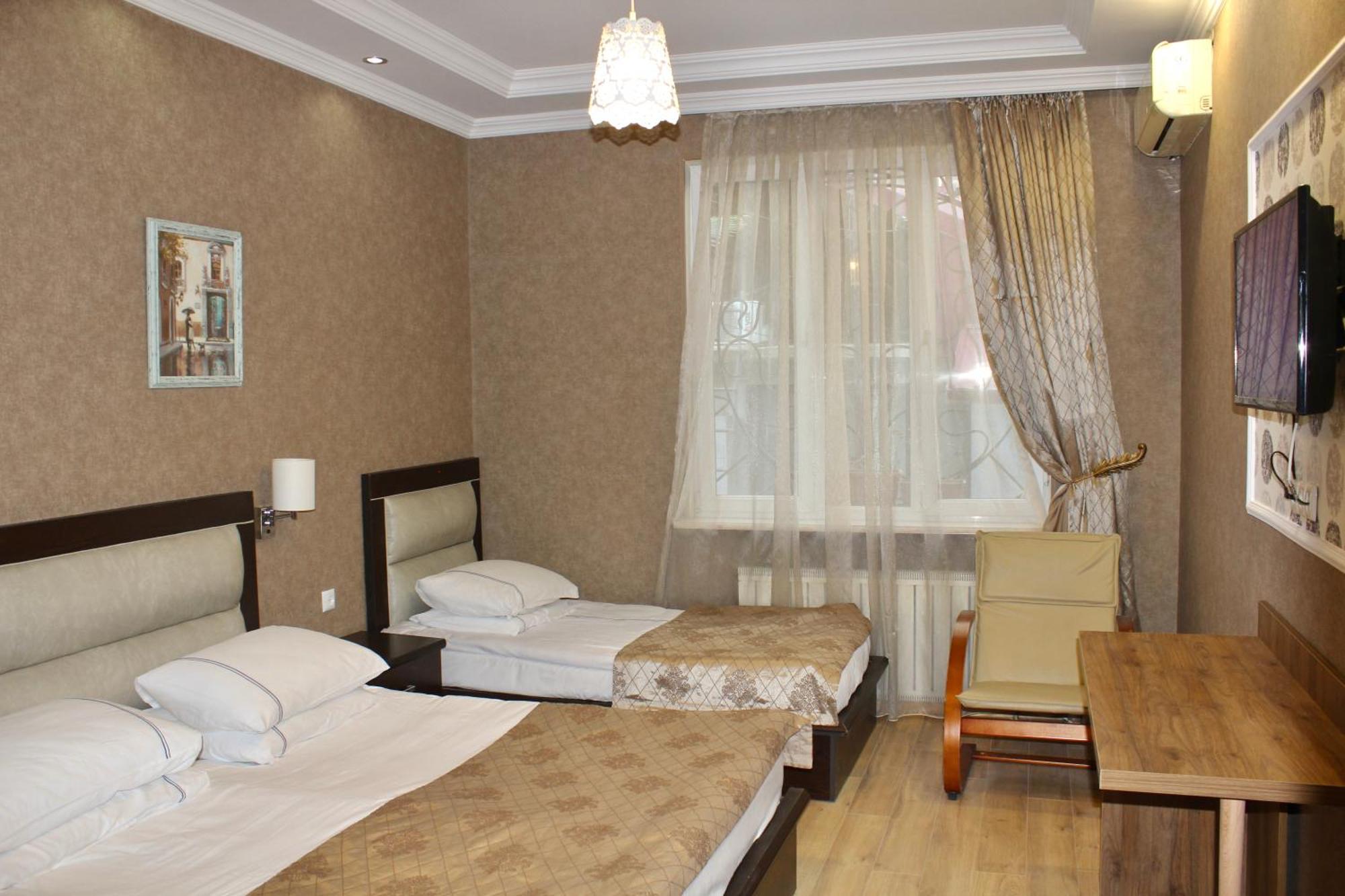 Luxor Gardens Hotel Batumi Exterior foto