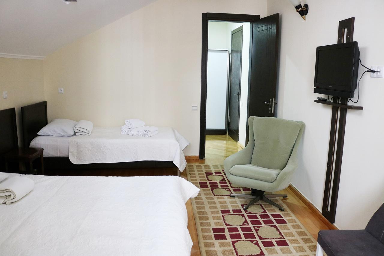 Luxor Gardens Hotel Batumi Exterior foto